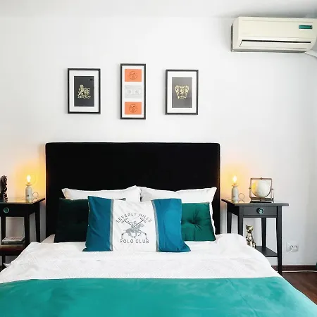 Madra One בוקרשט